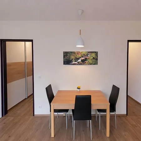 Sebastian Mit Pool Und Sauna Apartmán *